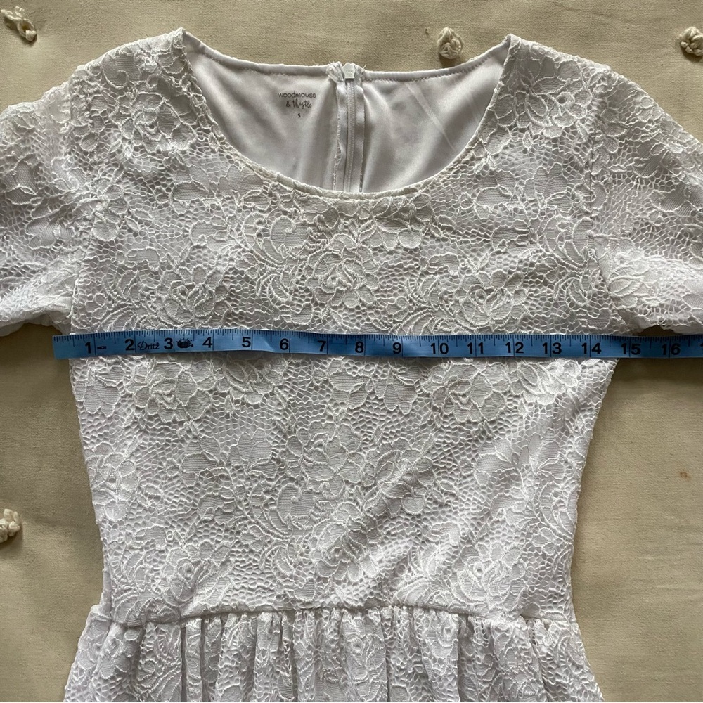 Woodmouse & thistle White lace maxi dress with long sleeves and zipper back - Picture 7 of 10